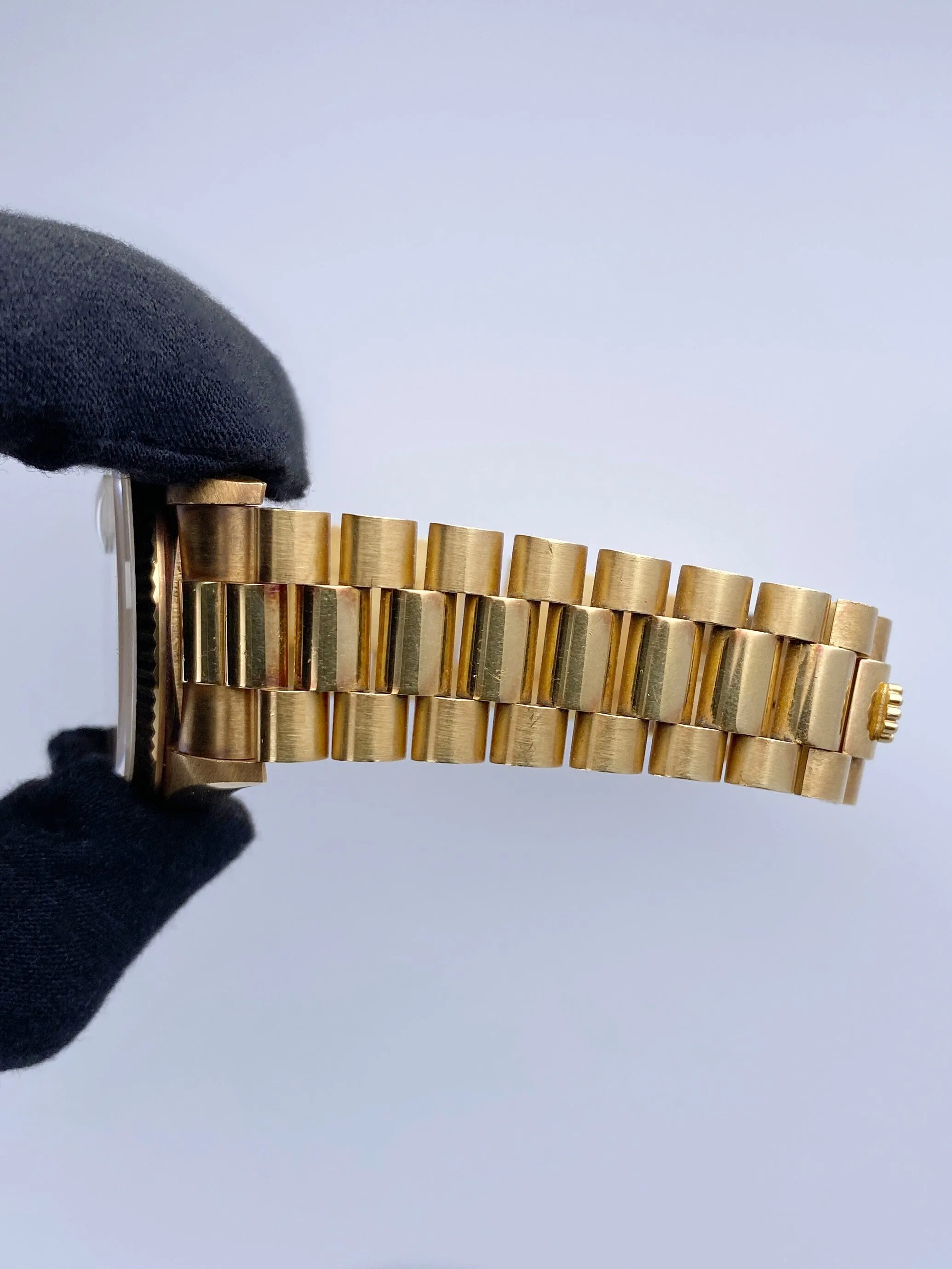 Rolex Day Date 18238 Diamond Dial Mens Watch Box Papers