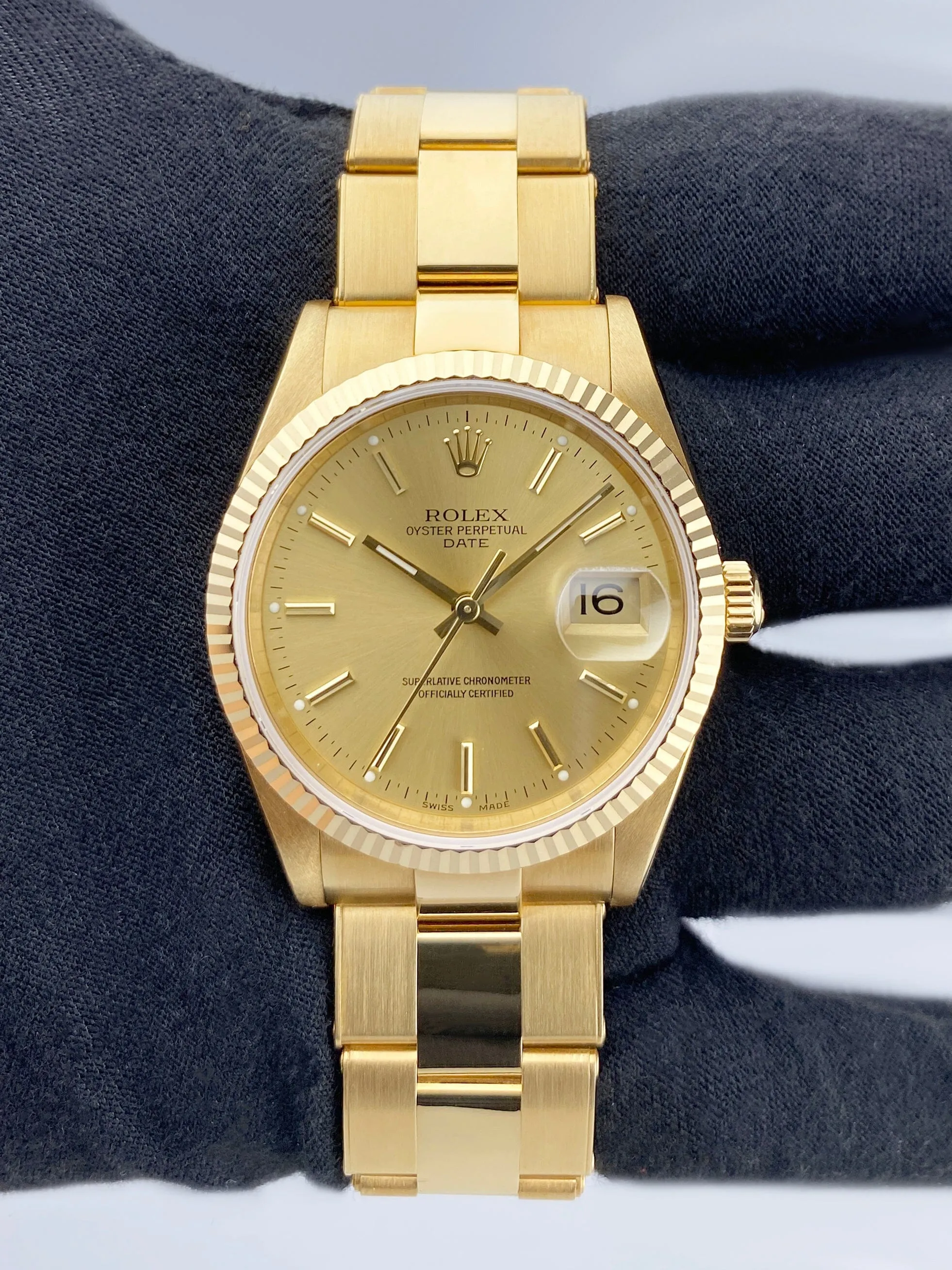 Rolex Oyster Perpetual Date 15238 Champagne Dial Mens Watch