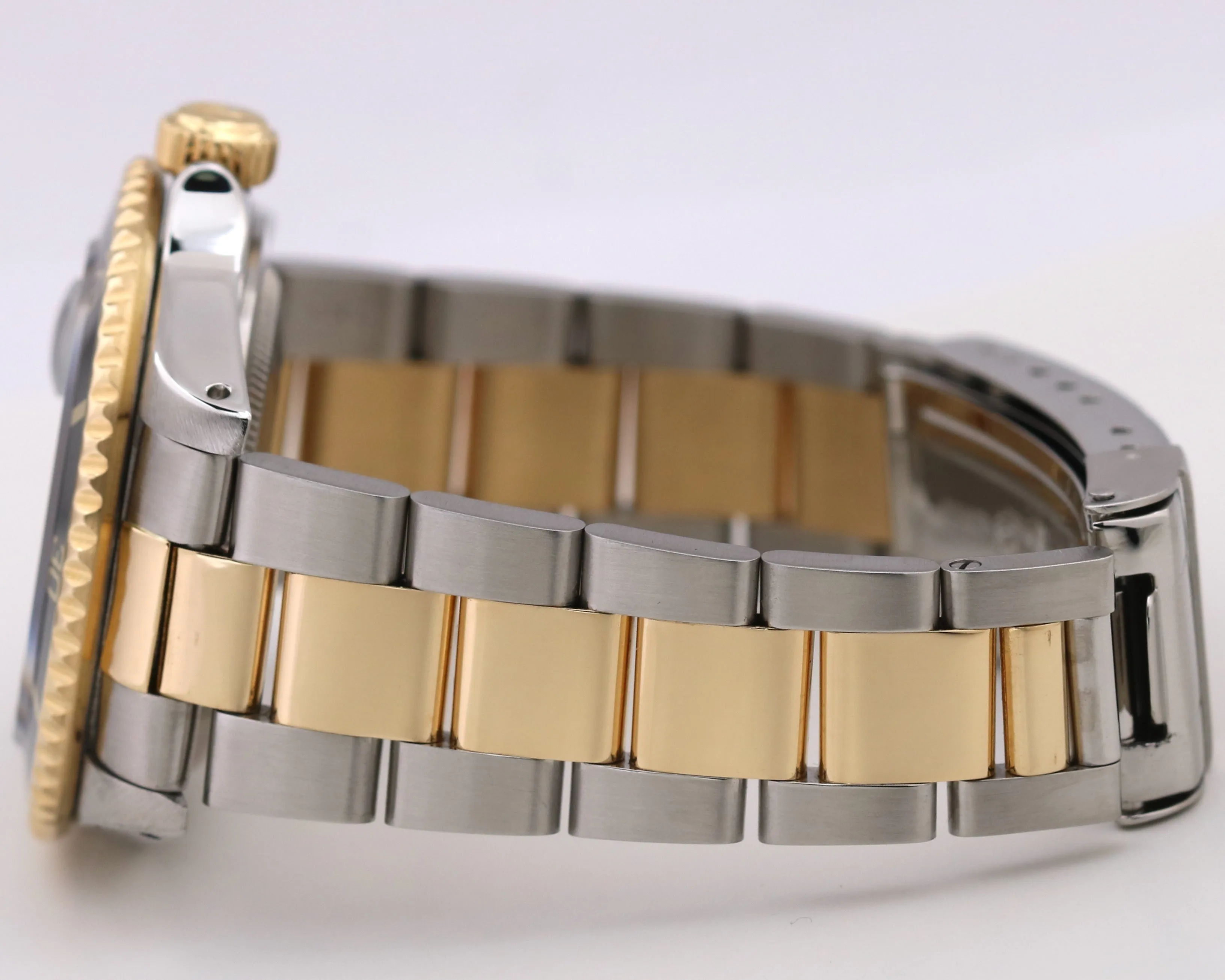Rolex Submariner Date 40mm Black Two-Tone 18K Yellow Gold Stainless Steel 16613