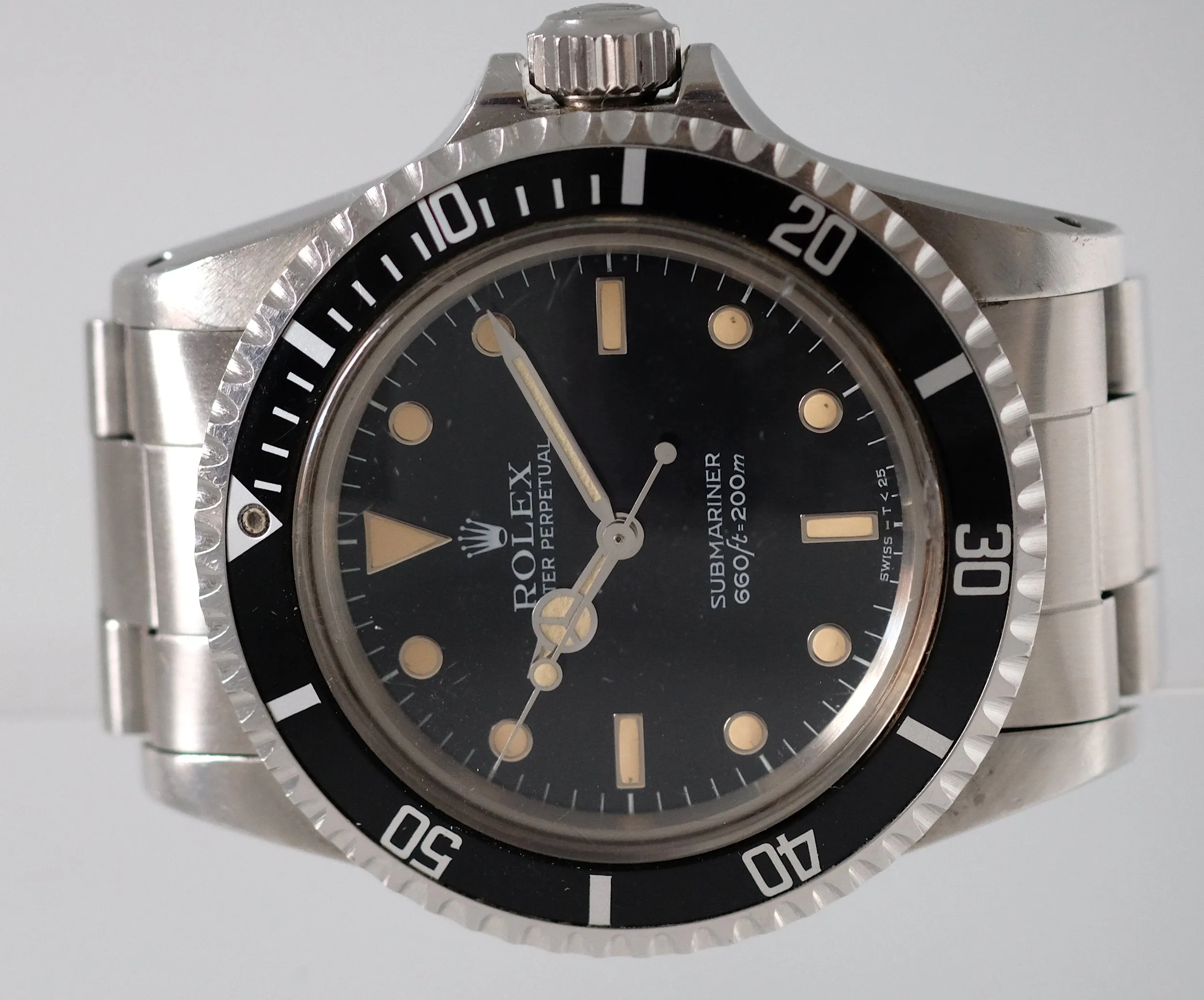 Rolex Submariner Ref. 5513 with Glossy Circled Indices Dial