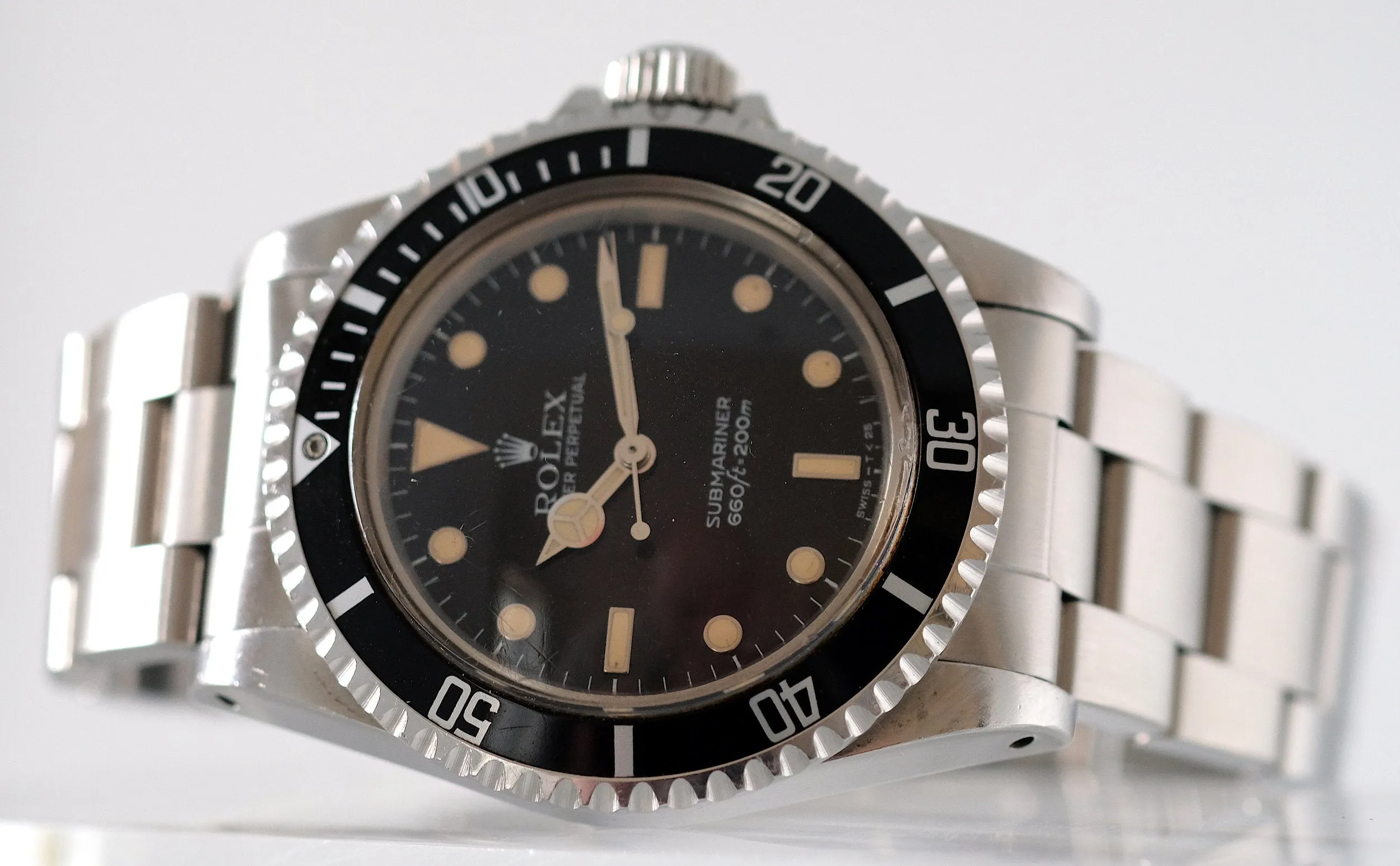 Rolex Submariner Ref. 5513 with Glossy Circled Indices Dial