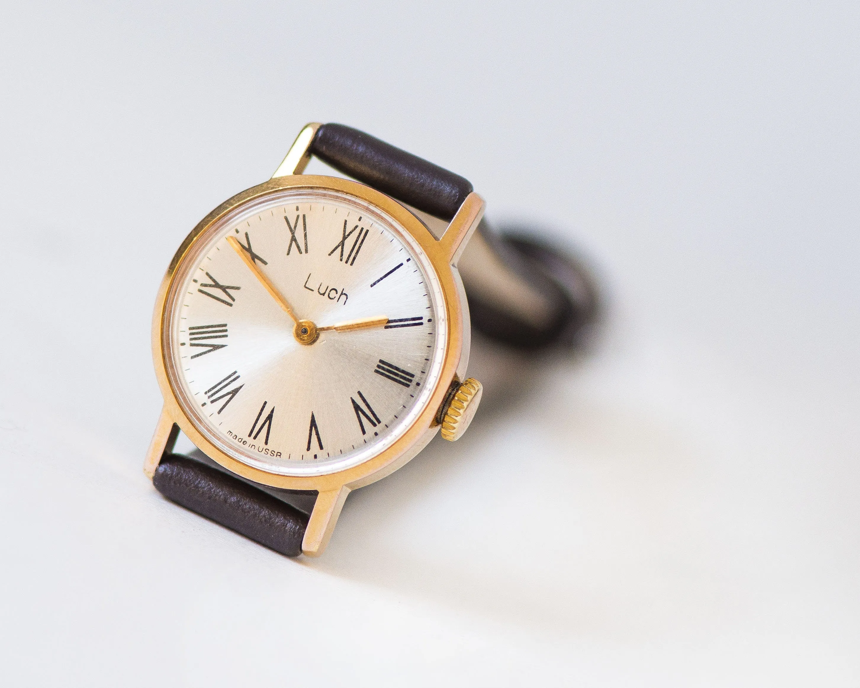 Roman numerals women's watch Ray gold plated, minimalist watch small round, women watch 80s, classical lady watch gift, new leather strap