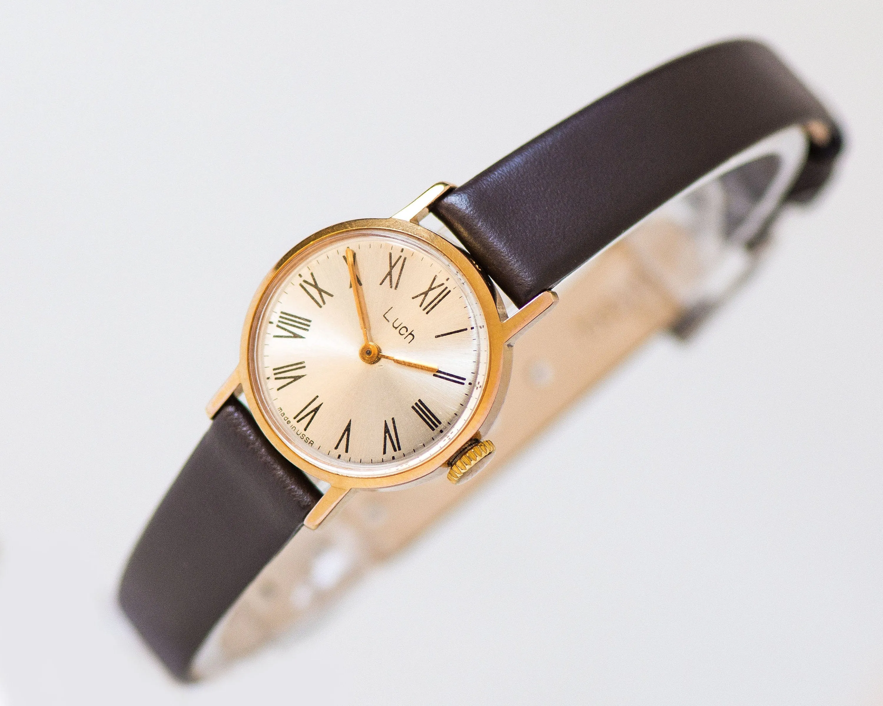Roman numerals women's watch Ray gold plated, minimalist watch small round, women watch 80s, classical lady watch gift, new leather strap