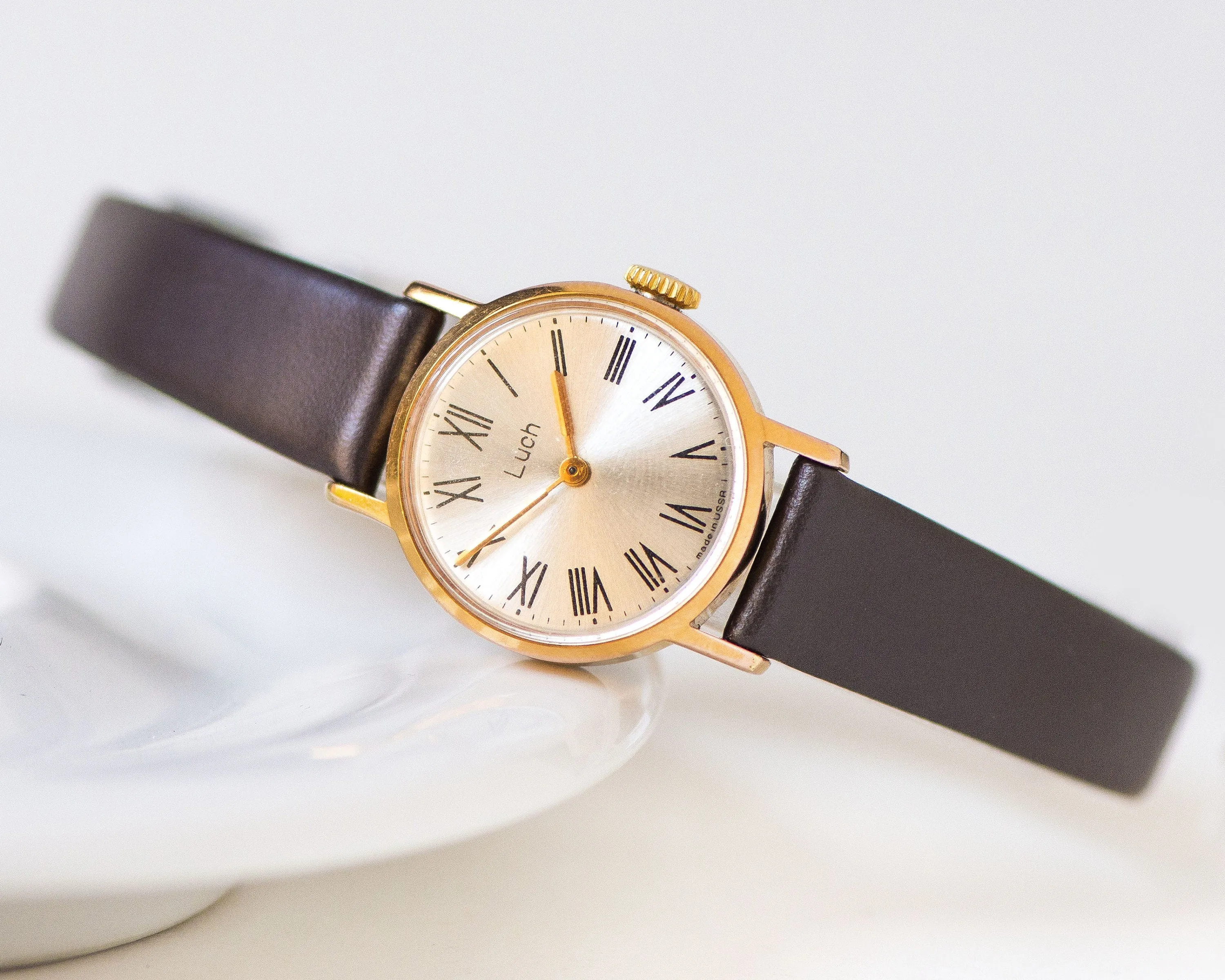 Roman numerals women's watch Ray gold plated, minimalist watch small round, women watch 80s, classical lady watch gift, new leather strap