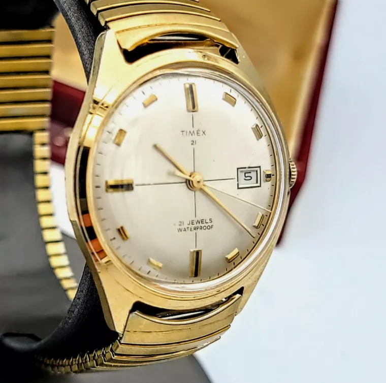 TIMEX 21 Jewels Watch Cal. M75 - Original BOX!