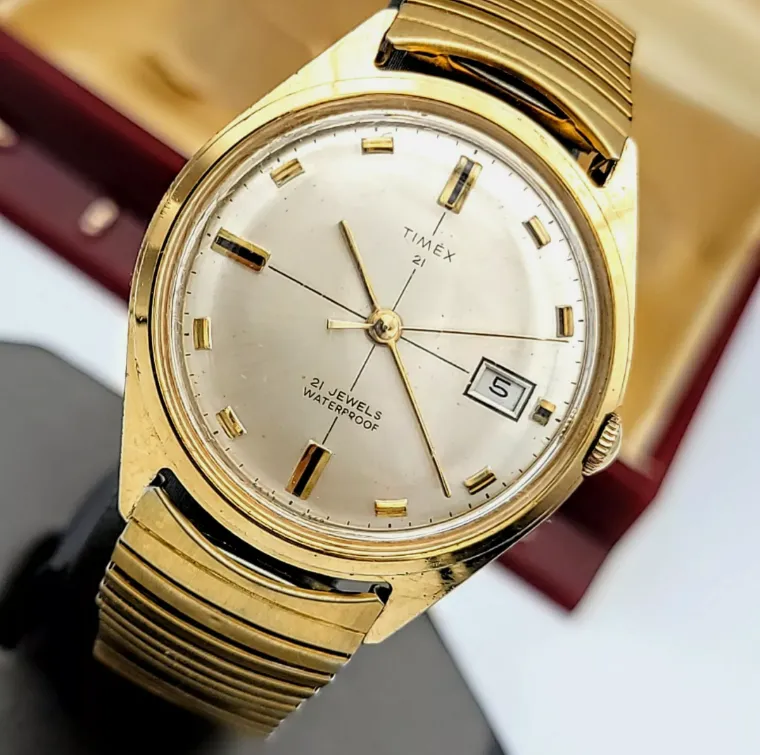 TIMEX 21 Jewels Watch Cal. M75 - Original BOX!