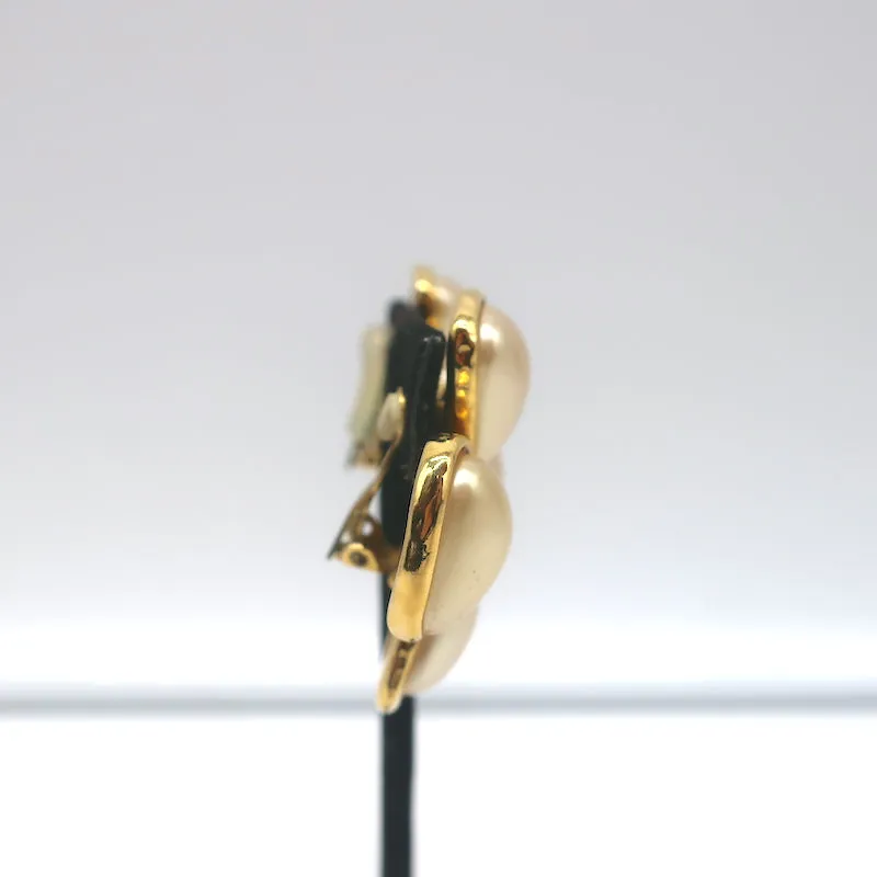 Vintage Chanel 1989 Faux Pearl Clover Clip-On Earrings Cream/Gold