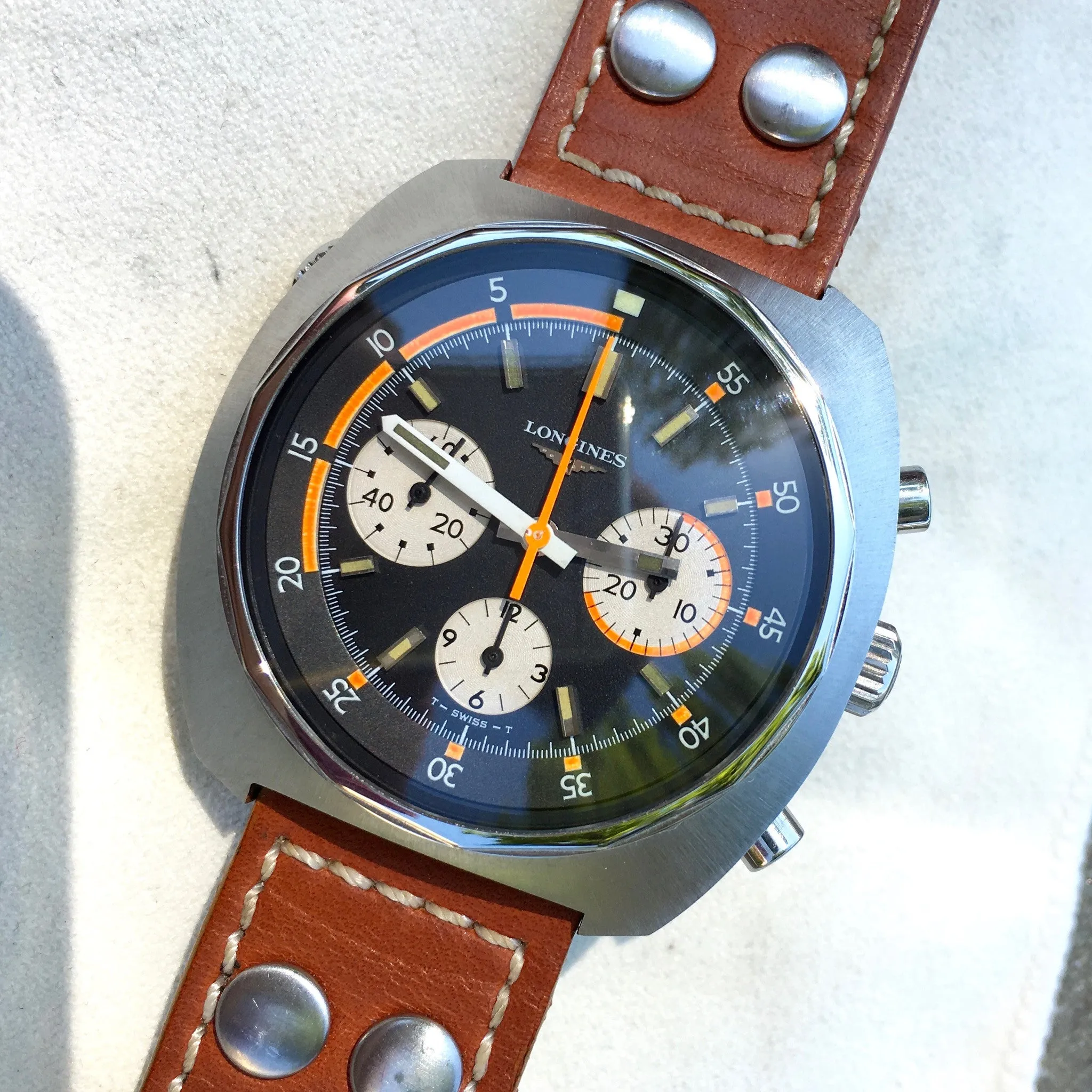Vintage Longines 8224-4 Steel Chronograph Black Valjoux 726 Mens Watch