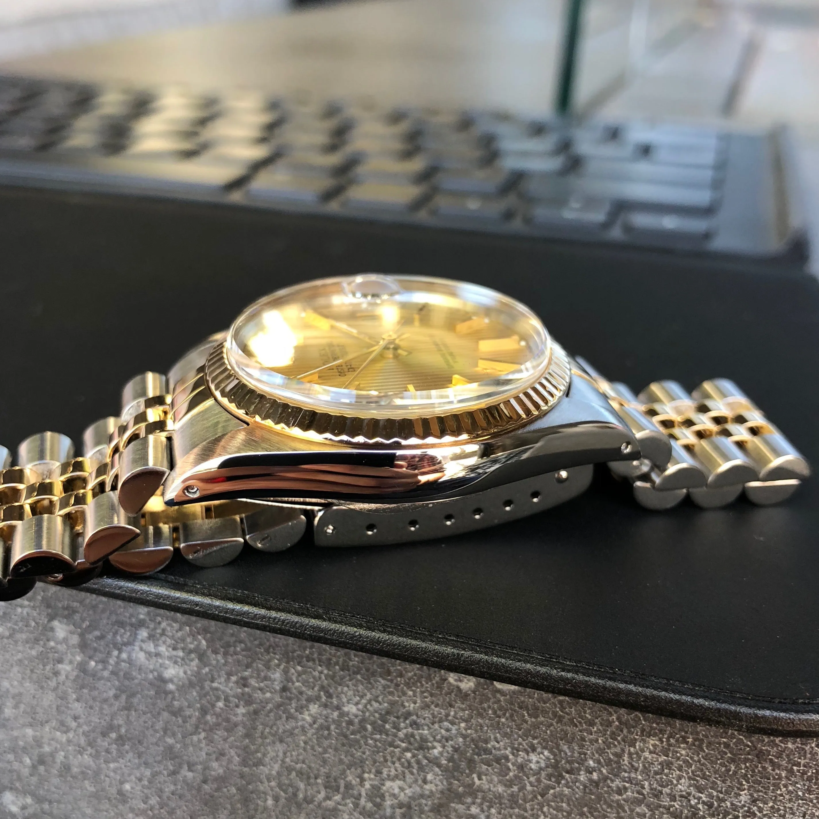 Vintage Rolex Datejust 16013 Champagne Tapestry Cal 3035 Oyster Perpetual Two Tone Steel Gold Wristwatch