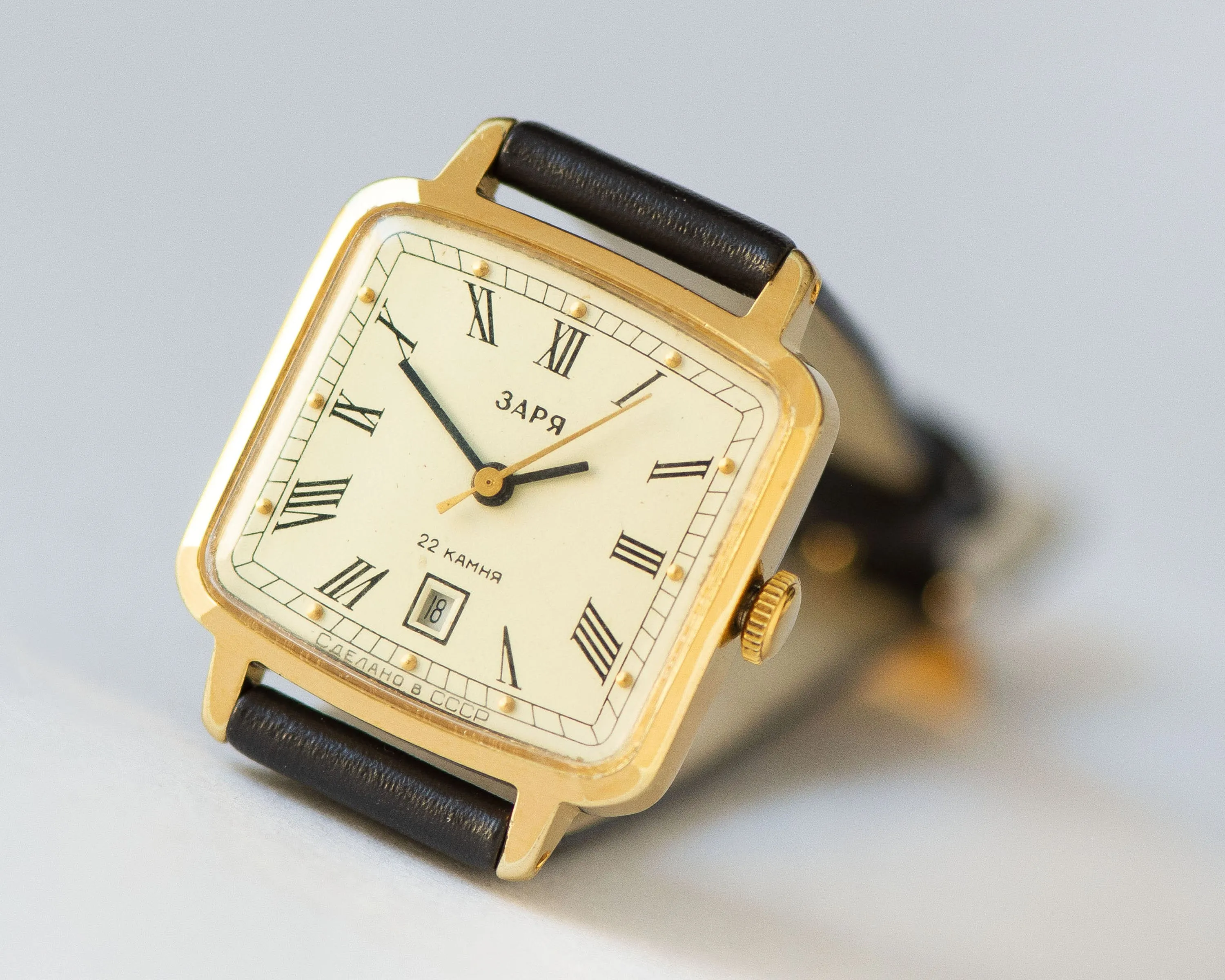 Women's watch Roman numerals Dawn vintage, square wristwatch gold plated, women's watch classic jewelry gift, new premium leather strap