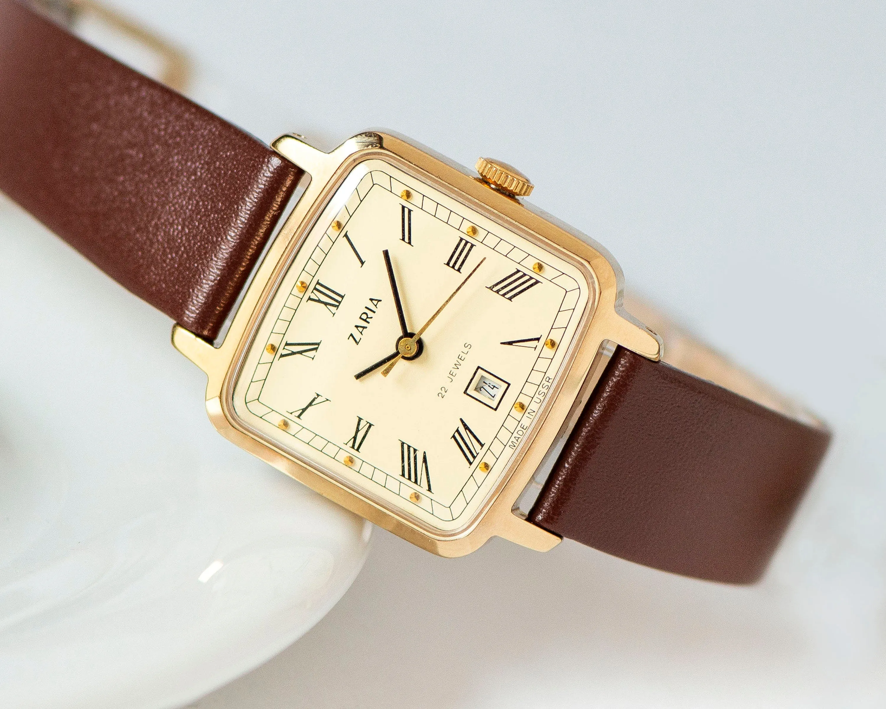 Women's watch unused tank Roman numerals Dawn vintage, square watch gold plated, women's watch classic jewelry gift, new luxury leather band